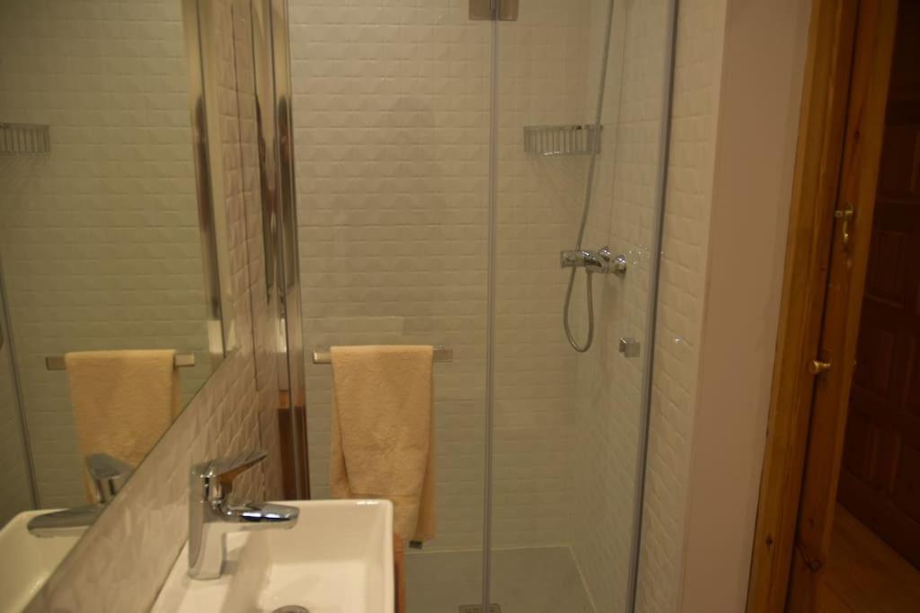 Atico En - Recien Reformado Apartment Llivia